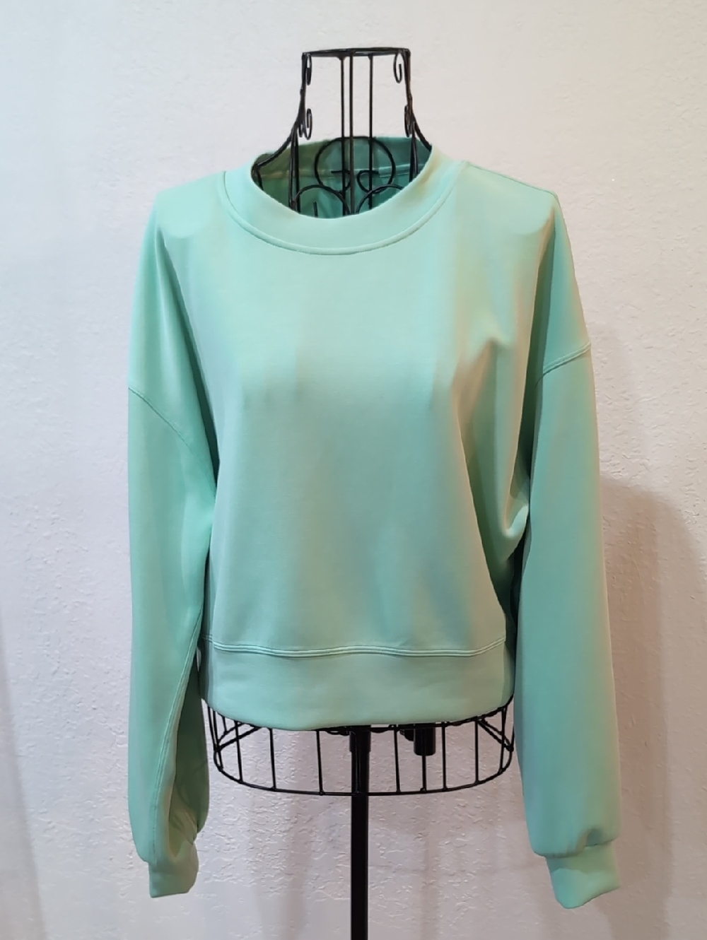Lululemon Nulu Pullover